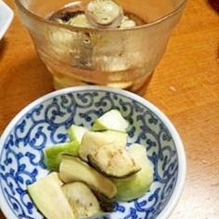 水茄子と　白瓜の　塩水漬け